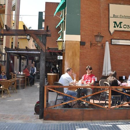 Hostal Montsant Salou Exterior photo