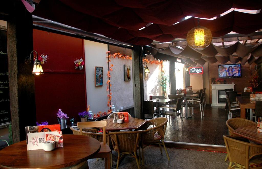 Hostal Montsant Salou Exterior photo